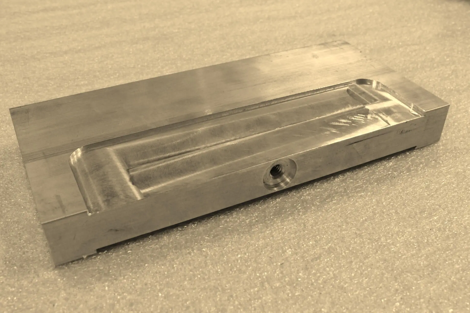 3-50-00026 Pusher Block (VF3000/MGM)