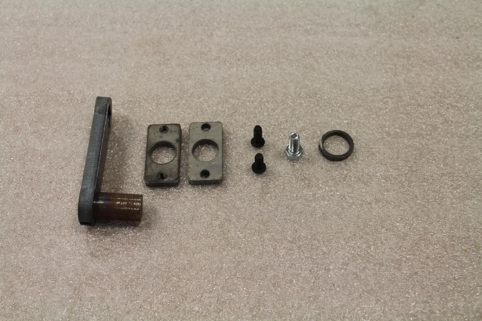 1-00-852172 Shaker Replacement
